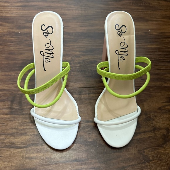 Multicolored White Block Heels size 8 perfect condition! - Picture 2 of 6